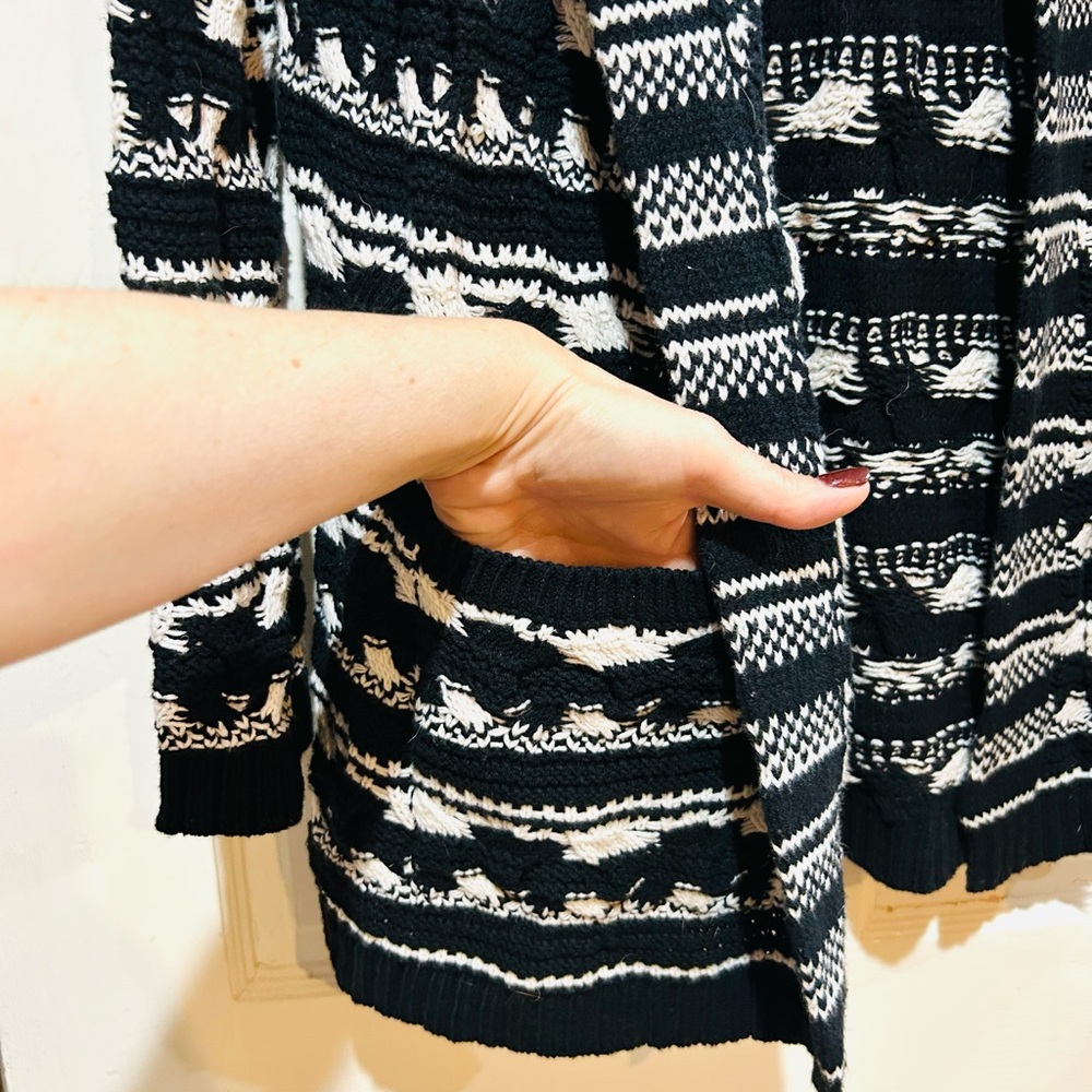 Anthropologie Sparrow Black & White Open Chunky Knit Sweater Cardigan Hood M - Picture 4 of 8